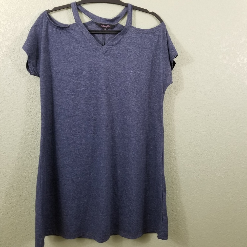 NWOT Amaryllis Cold Shoulder Tunic grey blue